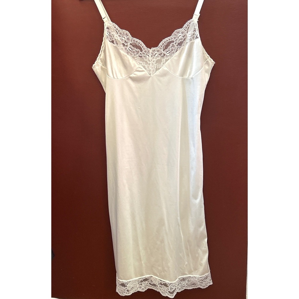 Vintage JCPenney Full Slip Lace Trim Coquette Angelcore Bridal 34 Ethereal